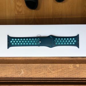 Apple Watch Nike Sport Band Turquoise Aurora Green